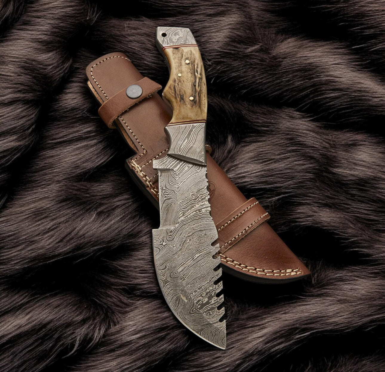 Handmade Damascus Tracker Knife with Stag Handle & Sawback Spine Unique Blades Runner