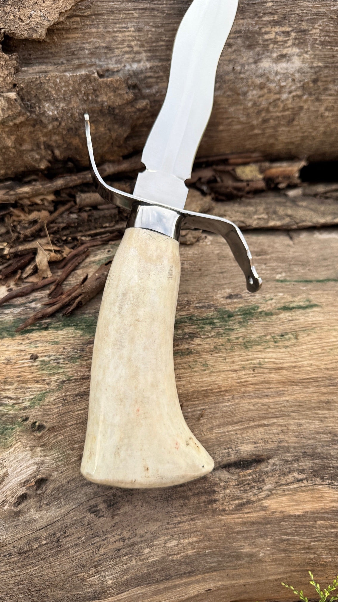 Flamberge Knife With Wavy Blade & Stag Horn Handle Unique Blades Runner
