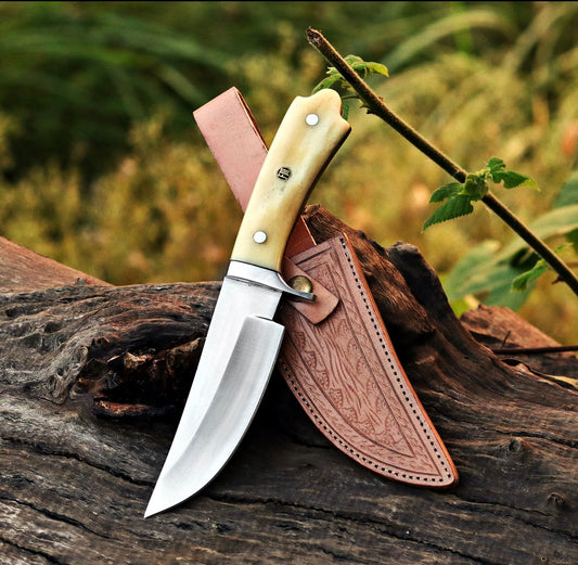 Deer Skinner Knife - D2 Tool Steel Blade With Camel Bone Handle Unique Blades Runner