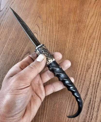 Damascus Steel Knife | Stag Horn & Ram Horn Handle Custom Handmade Knife Unique Blades Runner