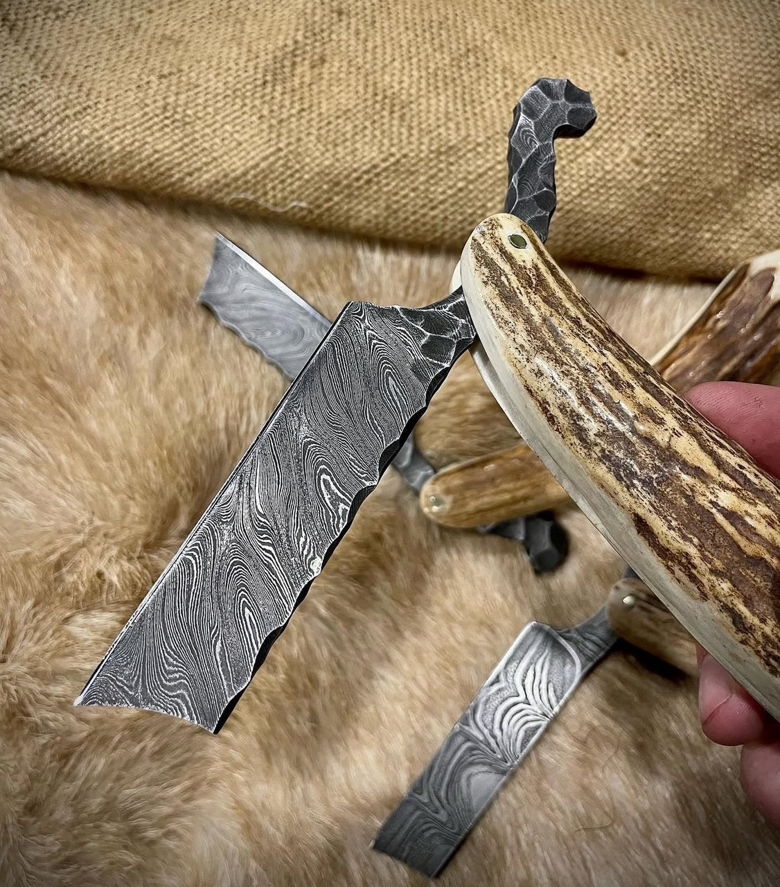 Damascus Steel Straight Razor Set | Handmade Stag Horn Shaving Razors Unique Blades Runner