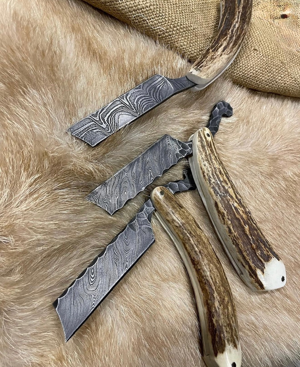 Damascus Steel Straight Razor Set | Handmade Stag Horn Shaving Razors Unique Blades Runner