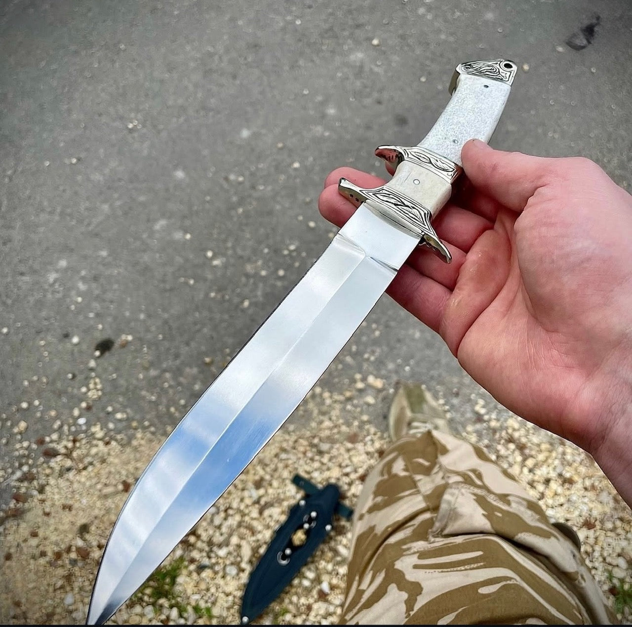 Lone Wolf Knife | Handmade Bowie Knife with Polished Stag Handle Unique Blades Runner