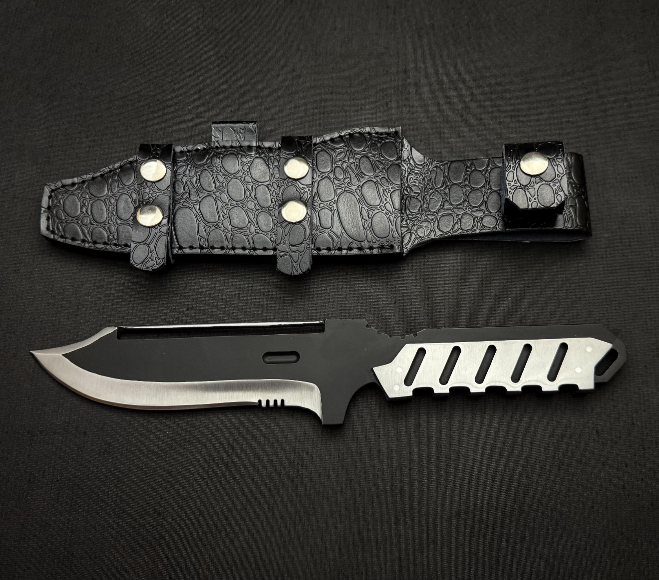 MGS4 Knife Replica | Solid Snake Metal Gear Inspired Collectible Blade Unique Blades Runner