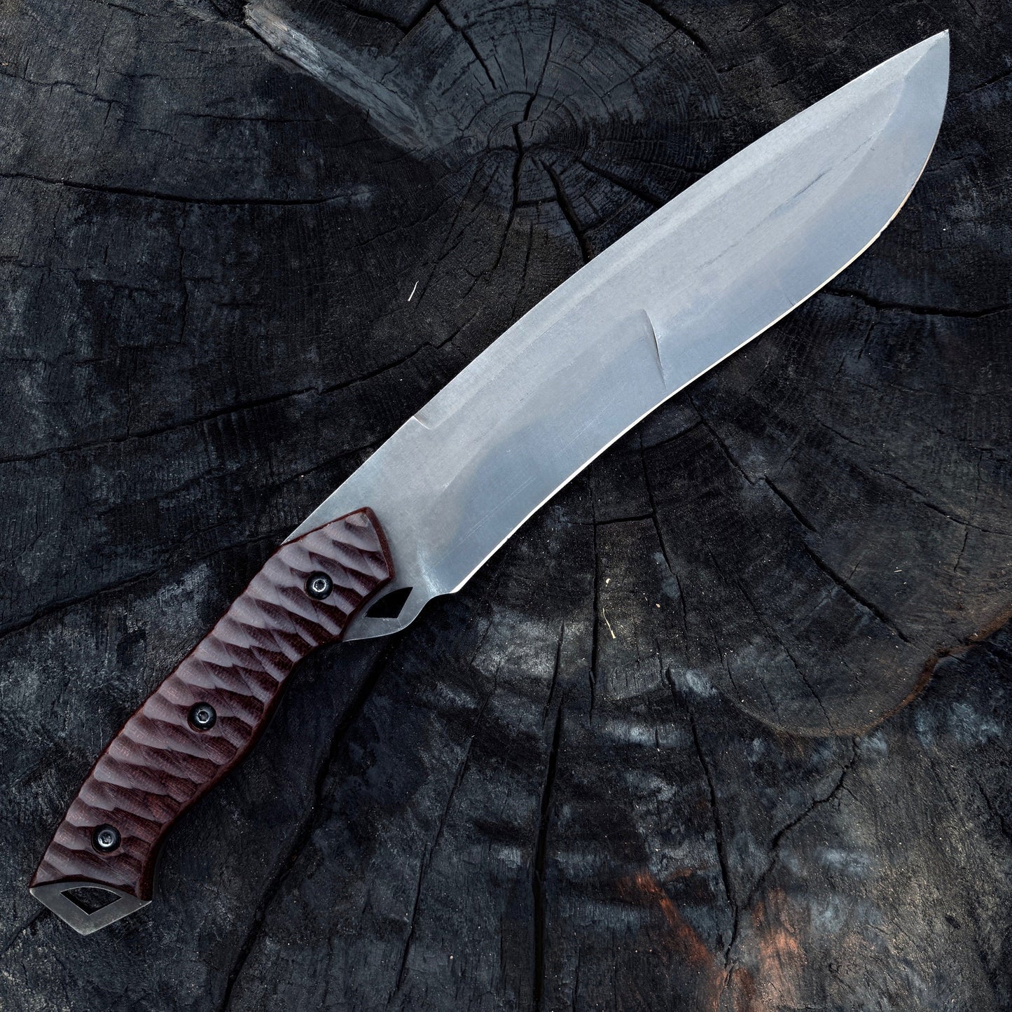 Handmade Tracker Knife – Carbon Steel Blade with Micarta Grip Unique Blades Runner