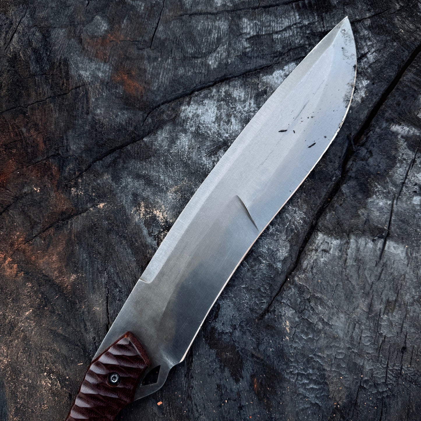 Handmade Tracker Knife – Carbon Steel Blade with Micarta Grip Unique Blades Runner