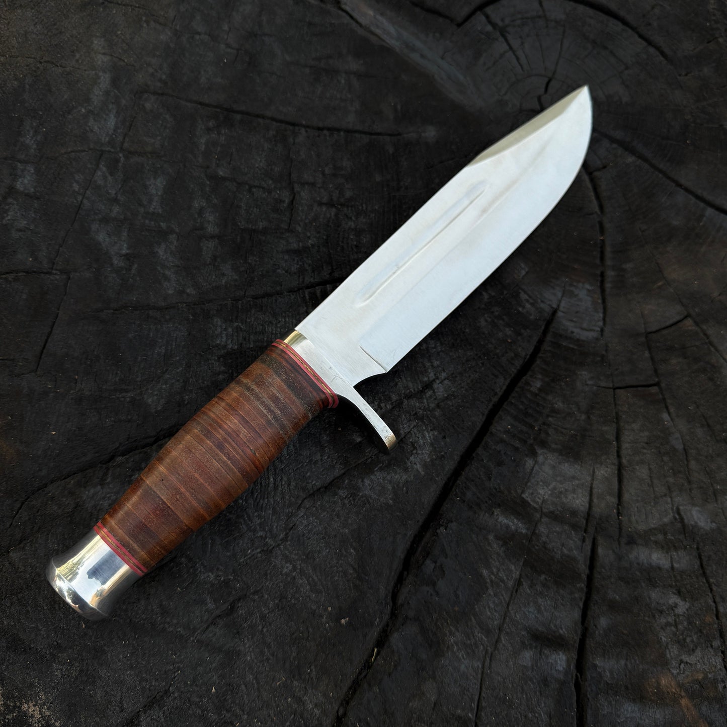 Handmade D2 Tool Steel Bowie Knife with Sheath – Custom Hunting Knife Unique Blades Runner