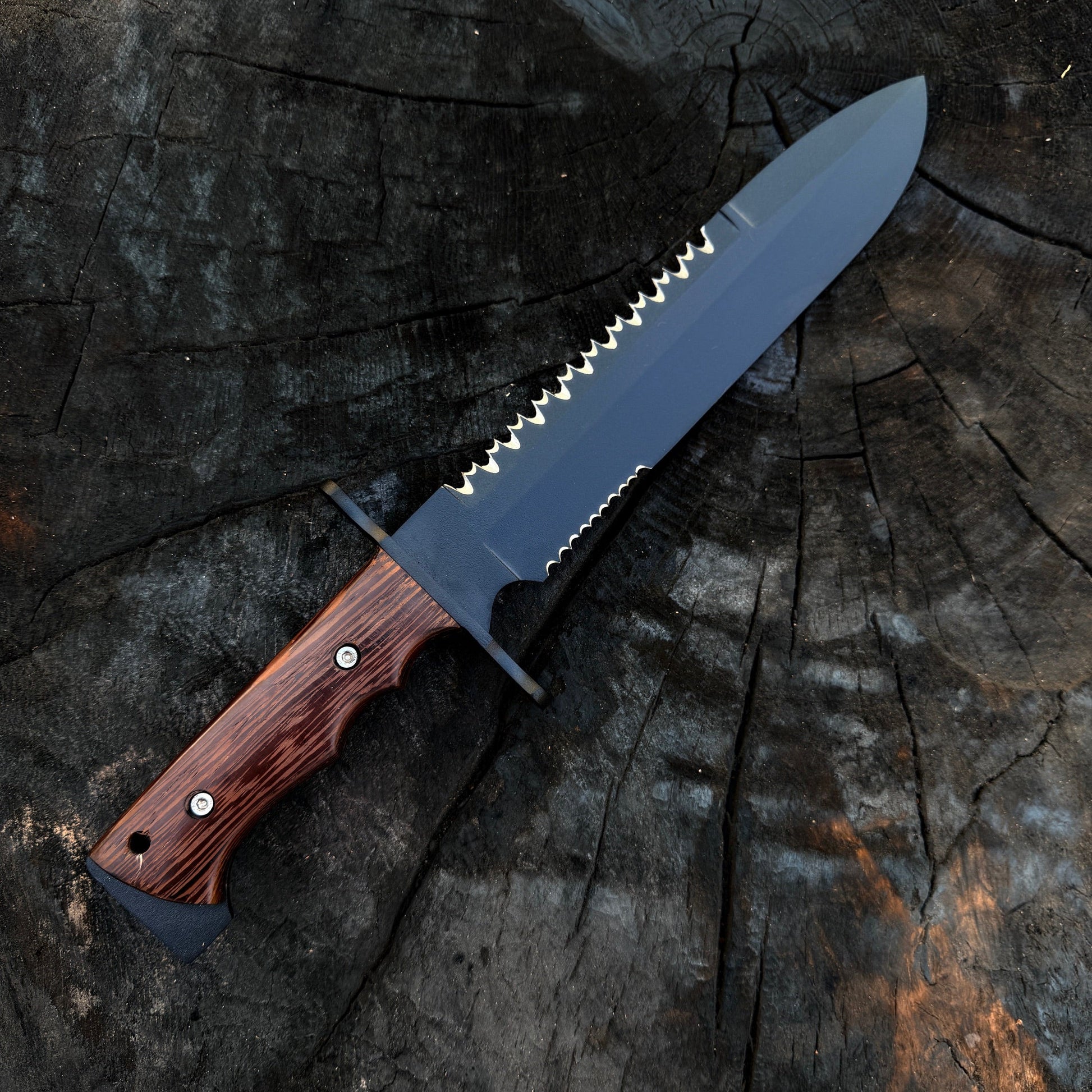 Serrated Back Bowie Knife – Handmade Full Tang Knife with Wood Handle Unique Blades Runner