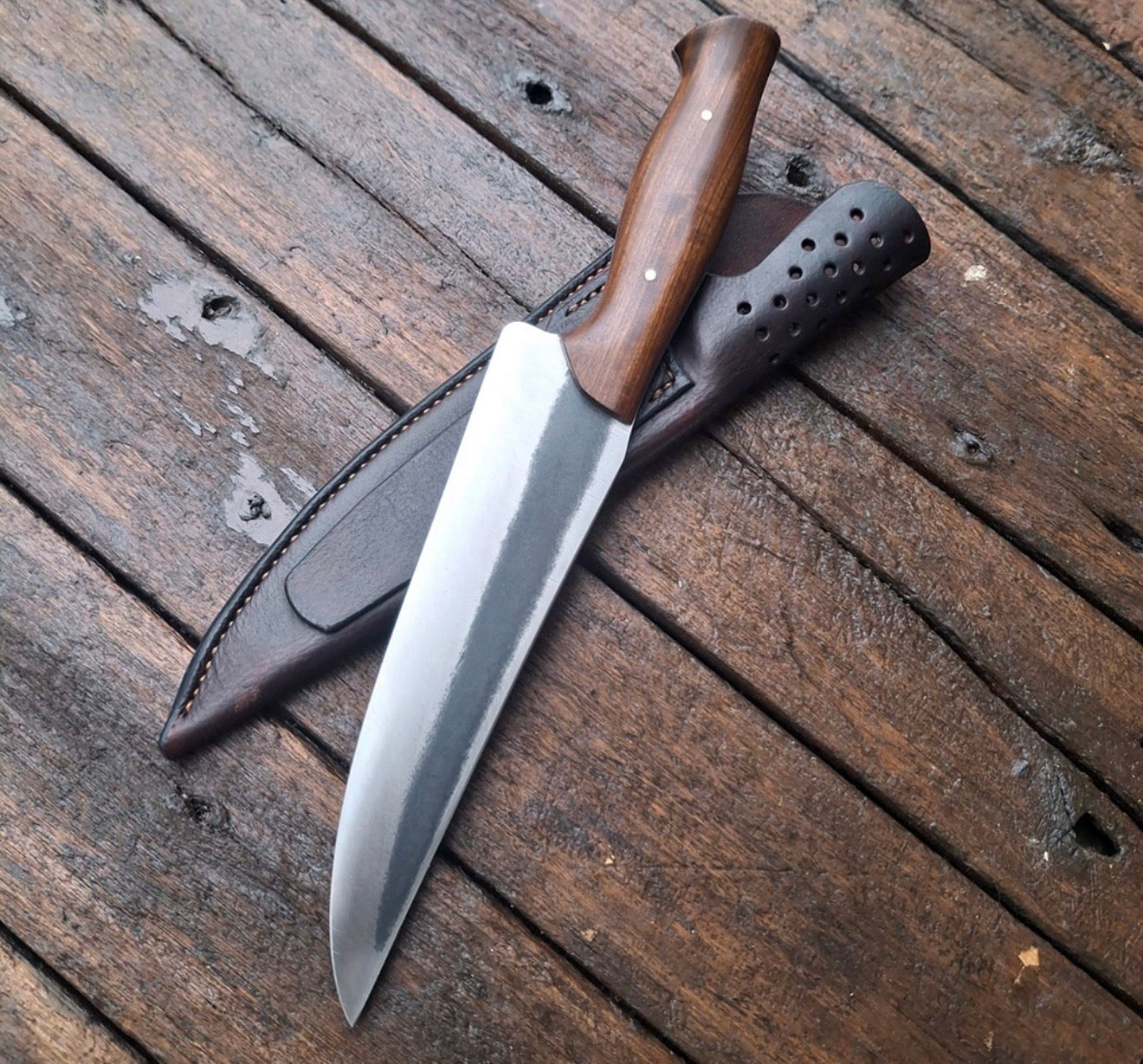 Handmade Bushcraft Knife with Walnut Wood Handle & Leather Sheath Unique Blades Runner