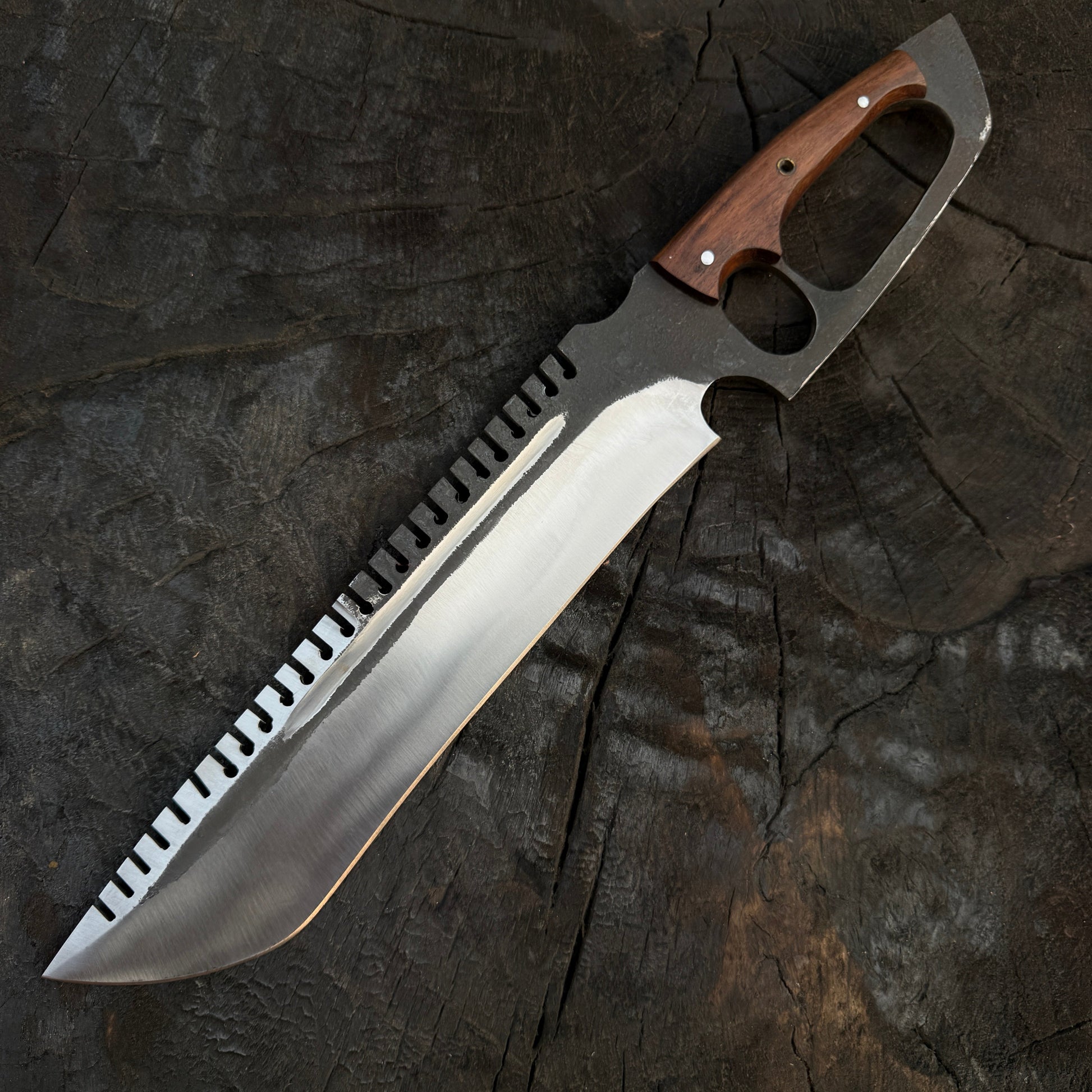 Sawback Bowie Knife – Handmade Hunting Knife with Sheath Unique Blades Runner