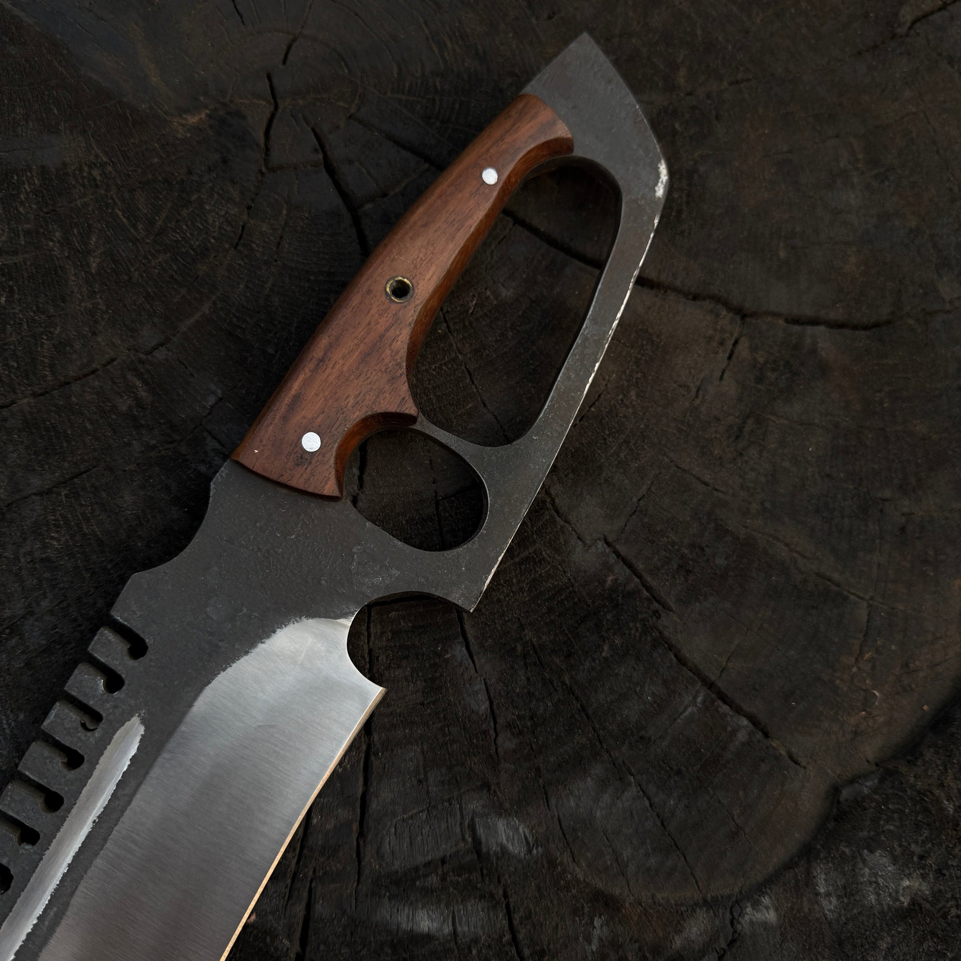 Sawback Bowie Knife – Handmade Hunting Knife with Sheath Unique Blades Runner