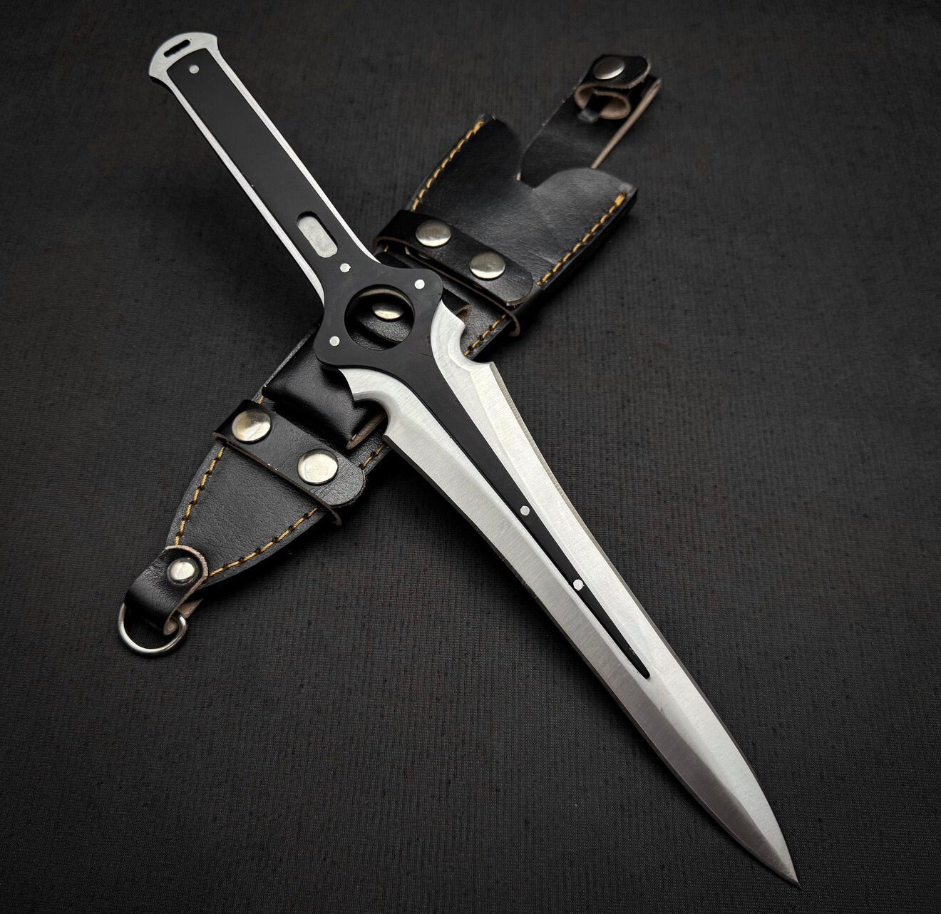 Persona Joker Knife – Handmade Replica Knife with Leather Sheath Unique Blades Runner
