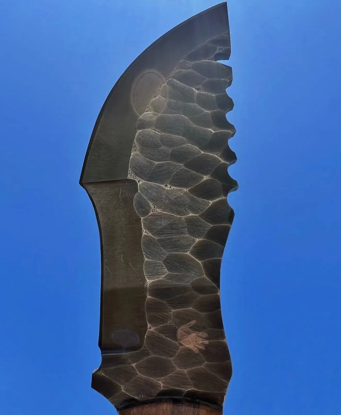 Hammered Blade Tracker Knife with Wooden Handle Unique Blades Runner