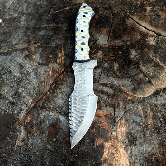 Custom Handmade Tracker Knife – Pattern Grip Handle Full Tang Blade Unique Blades Runner