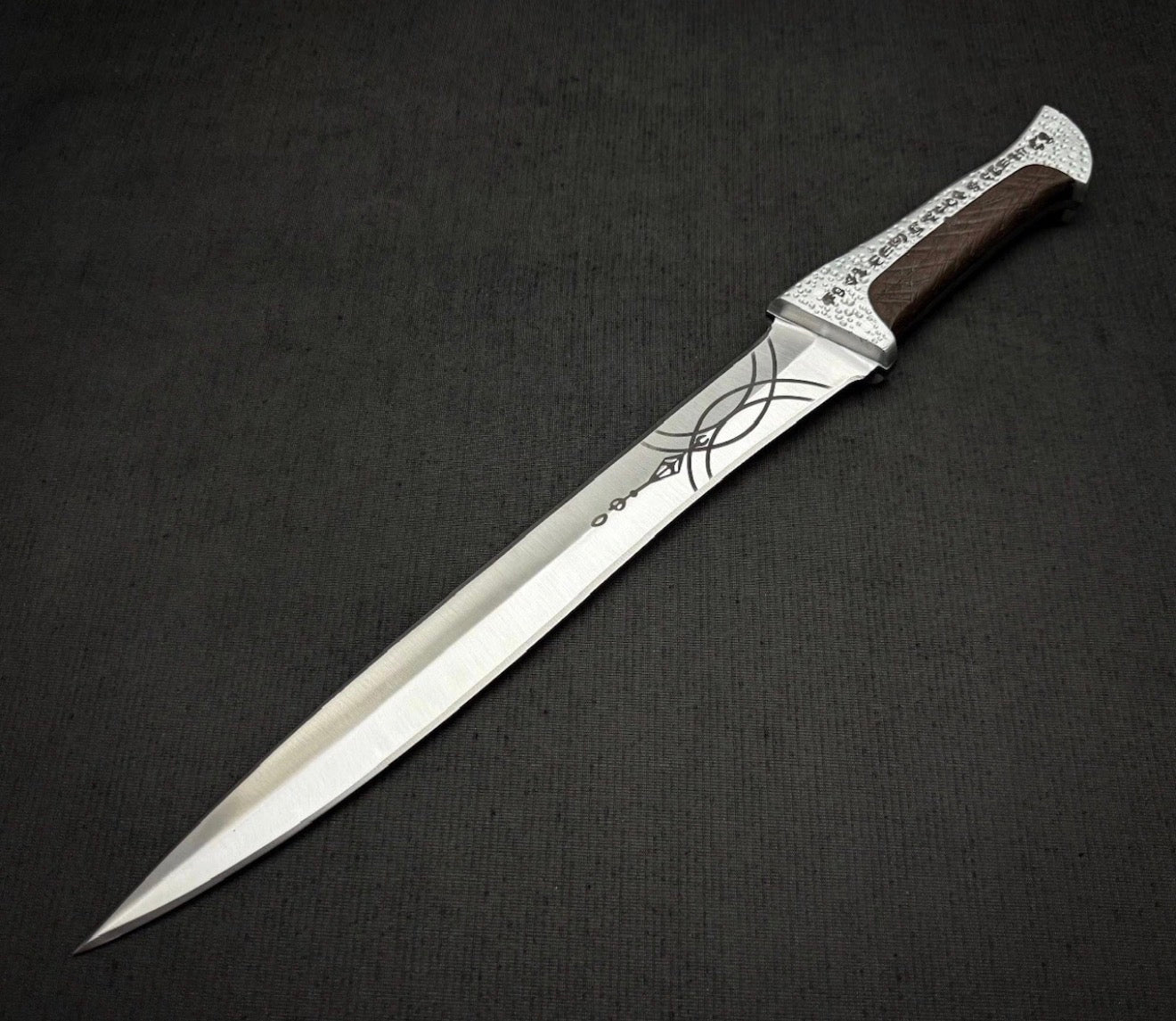 Dune Paul Atreides Crysknife – Forged D2 Tool Steel Blade Unique Blades Runner