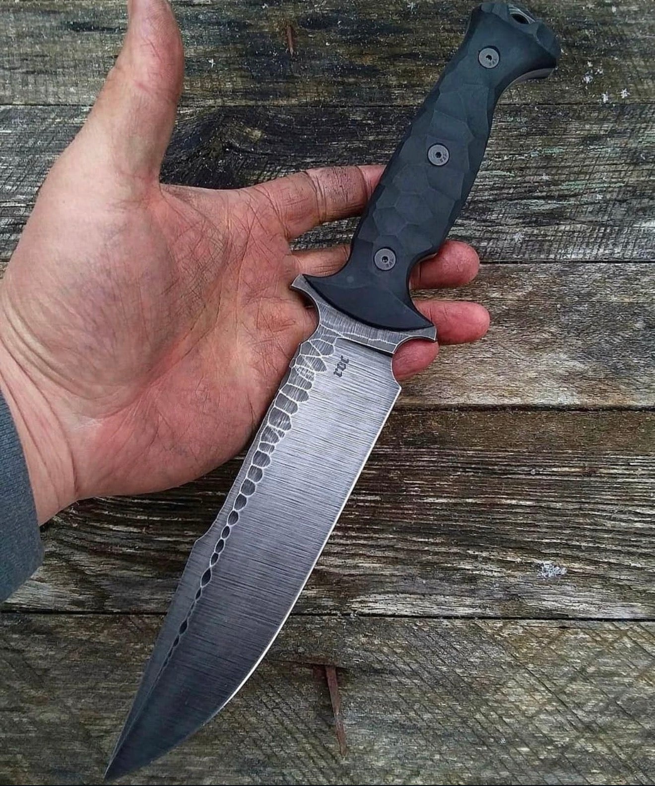 Classic Handmade Bowie Knife – Full Tang Fixed Blade Collectible Unique Blades Runner