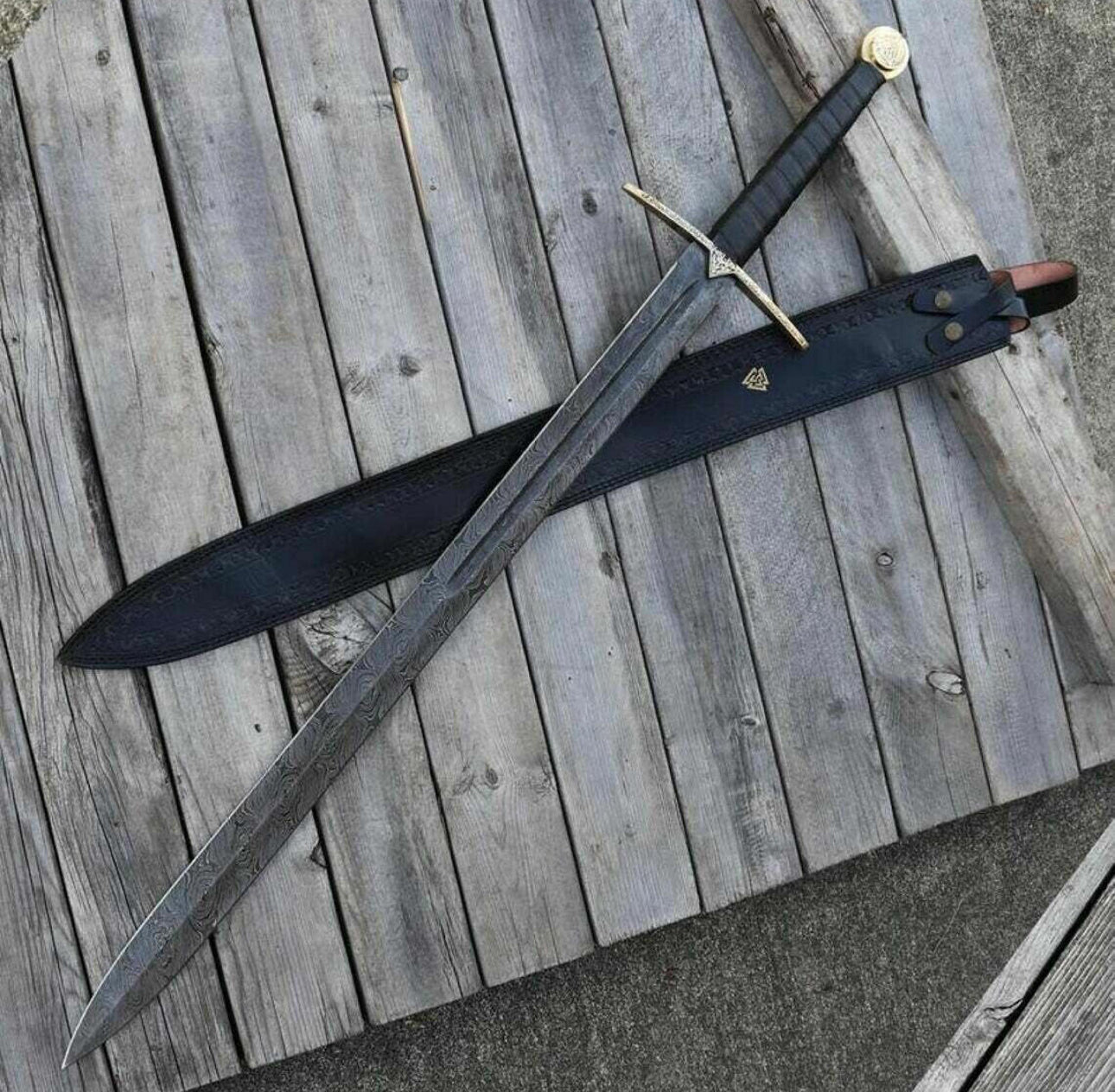 Custom Handmade Damascus Steel Medieval Longsword with Black Leather Sheath Unique Blades Runner