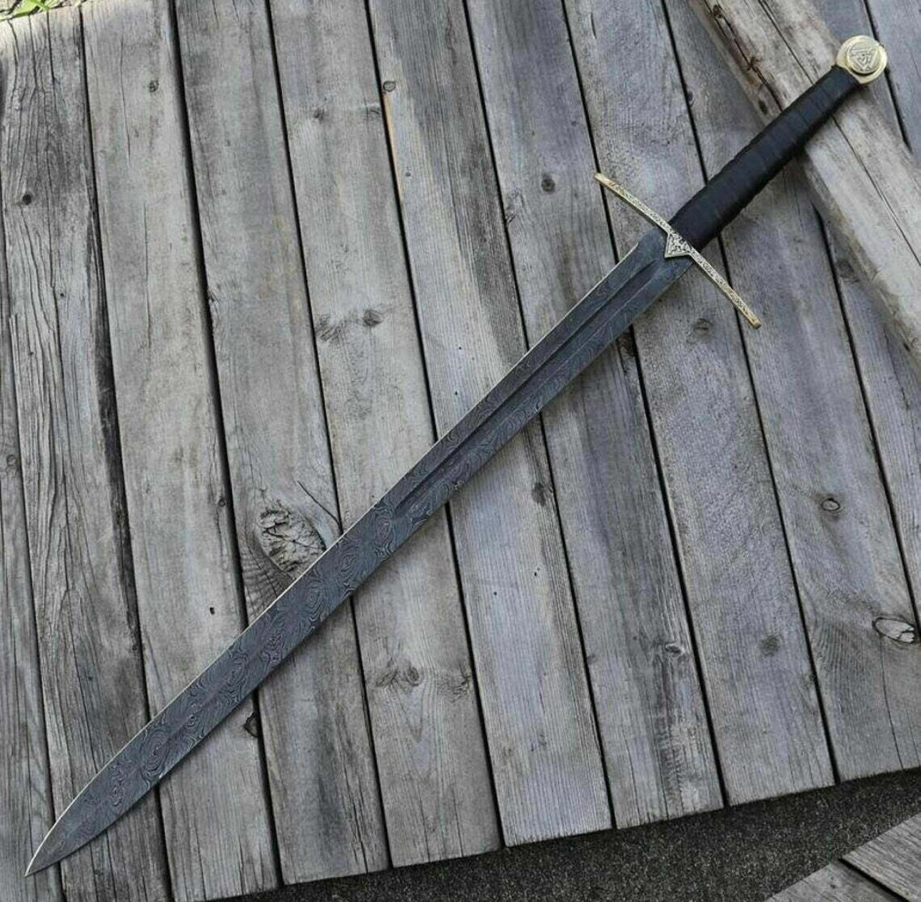 Custom Handmade Damascus Steel Medieval Longsword with Black Leather Sheath Unique Blades Runner