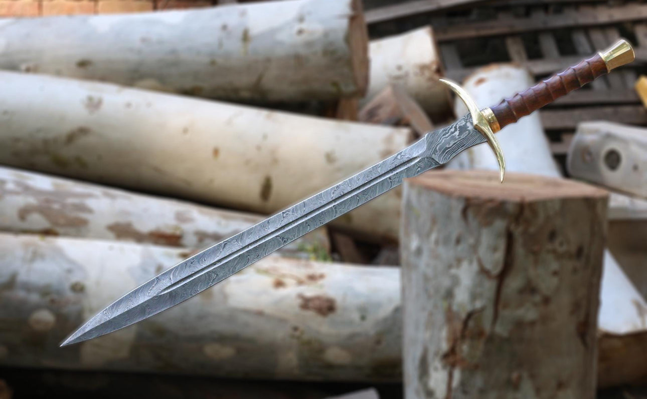 Handmade Damascus Steel Medieval Longsword with Brass Guard & Wood Grip Unique Blades Runner