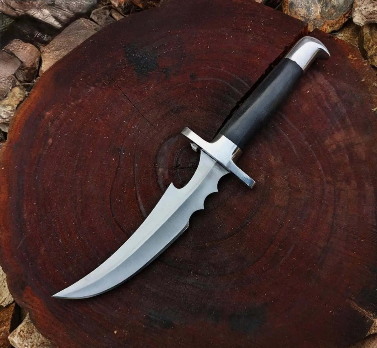 Batman Knife Replica - High Carbon Steel with Leather Sheath - Unique Blades Runner