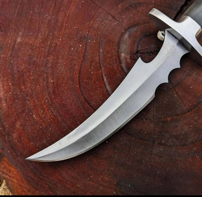 Batman Knife Replica - High Carbon Steel with Leather Sheath - Unique Blades Runner