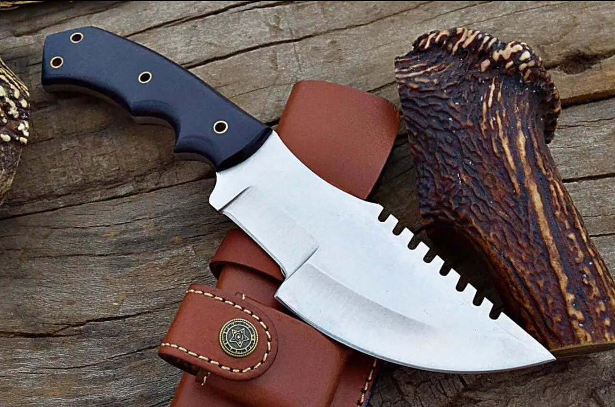 Custom Survival Tracker Knife with Sawback Blade & Leather Sheath - Unique Blades Runner