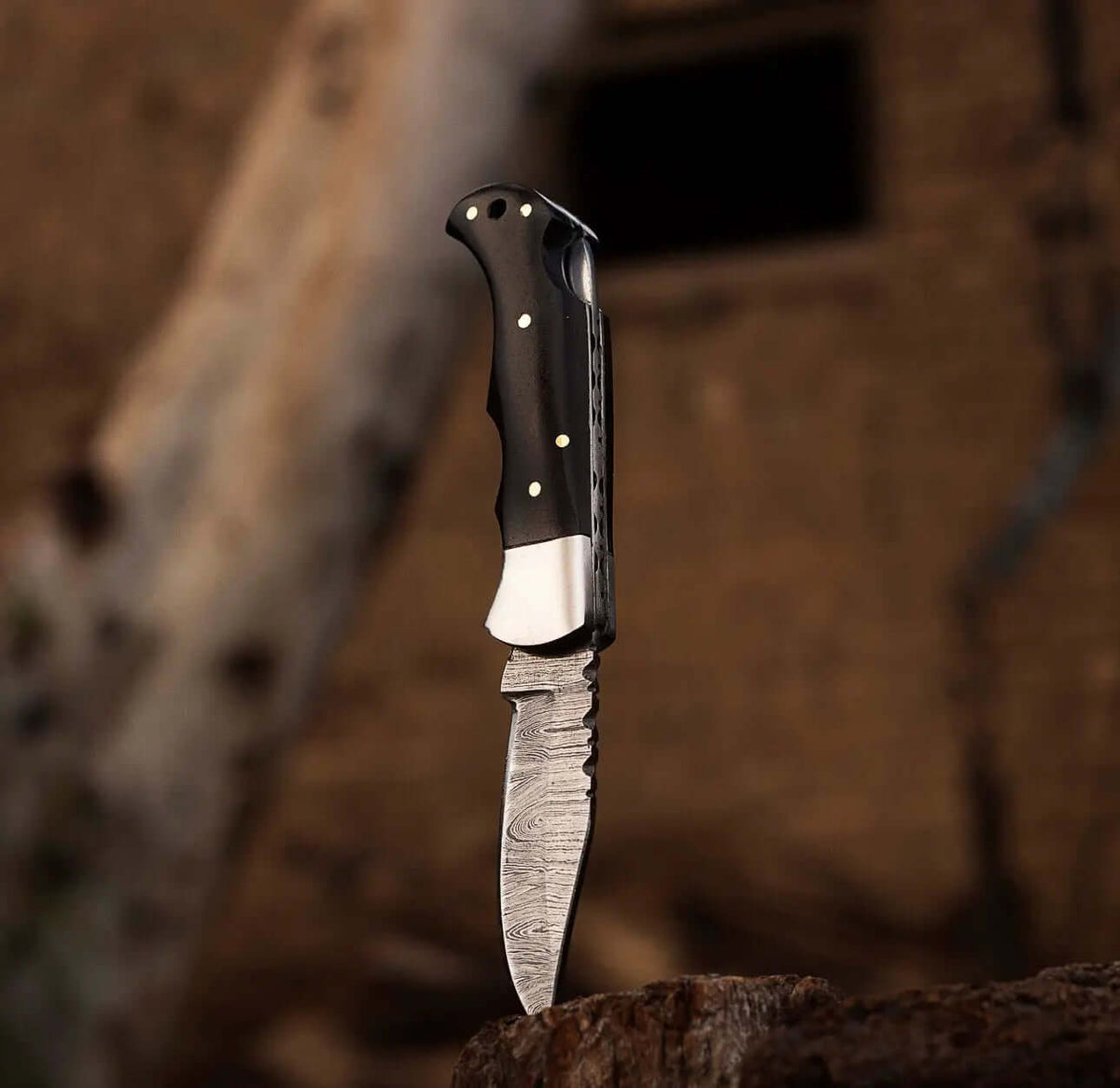 Damascus Steel Folding Knife – Black Horn Handle + Leather Sheath - Unique Blades Runner
