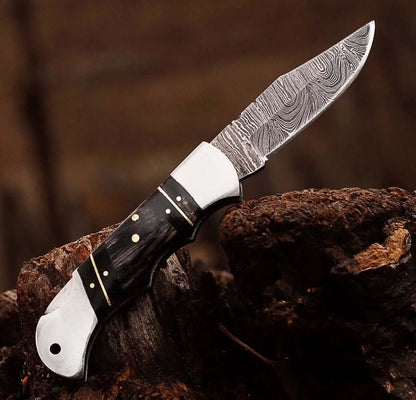 Damascus Steel Pocket Knife – Steel & Horn Handle Folding Knife - Unique Blades Runner