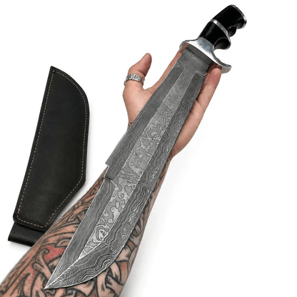 Damascus Steel Predator Bowie Knife - Collectible Knife - Unique Blades Runner