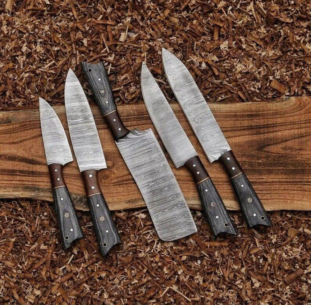 Damascus Steel Professional Kitchen Knife Set with Ebony & Rosewood Handle – Full Tang Chef Set - Unique Blades Runner
