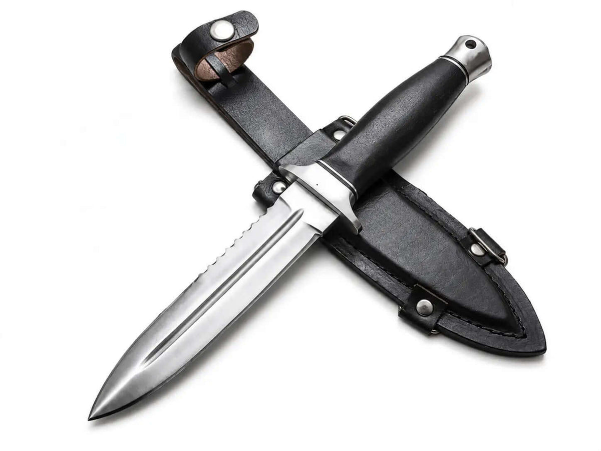 Deadpool Knife - Cosplay Collectible Knife - Unique Blades Runner