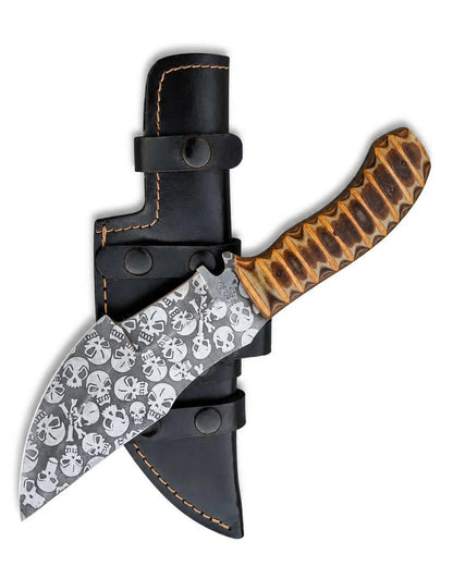 Handmade Tracker Knife with Skull Pattern Blade - Unique Blades Runner