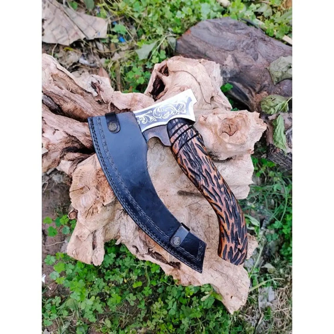 Handmade Viking Style Pizza Cutter Axe | Best Gift for Easter, Birthdays & Anniversaries | Includes Leather Sheath - Unique Blades Runner