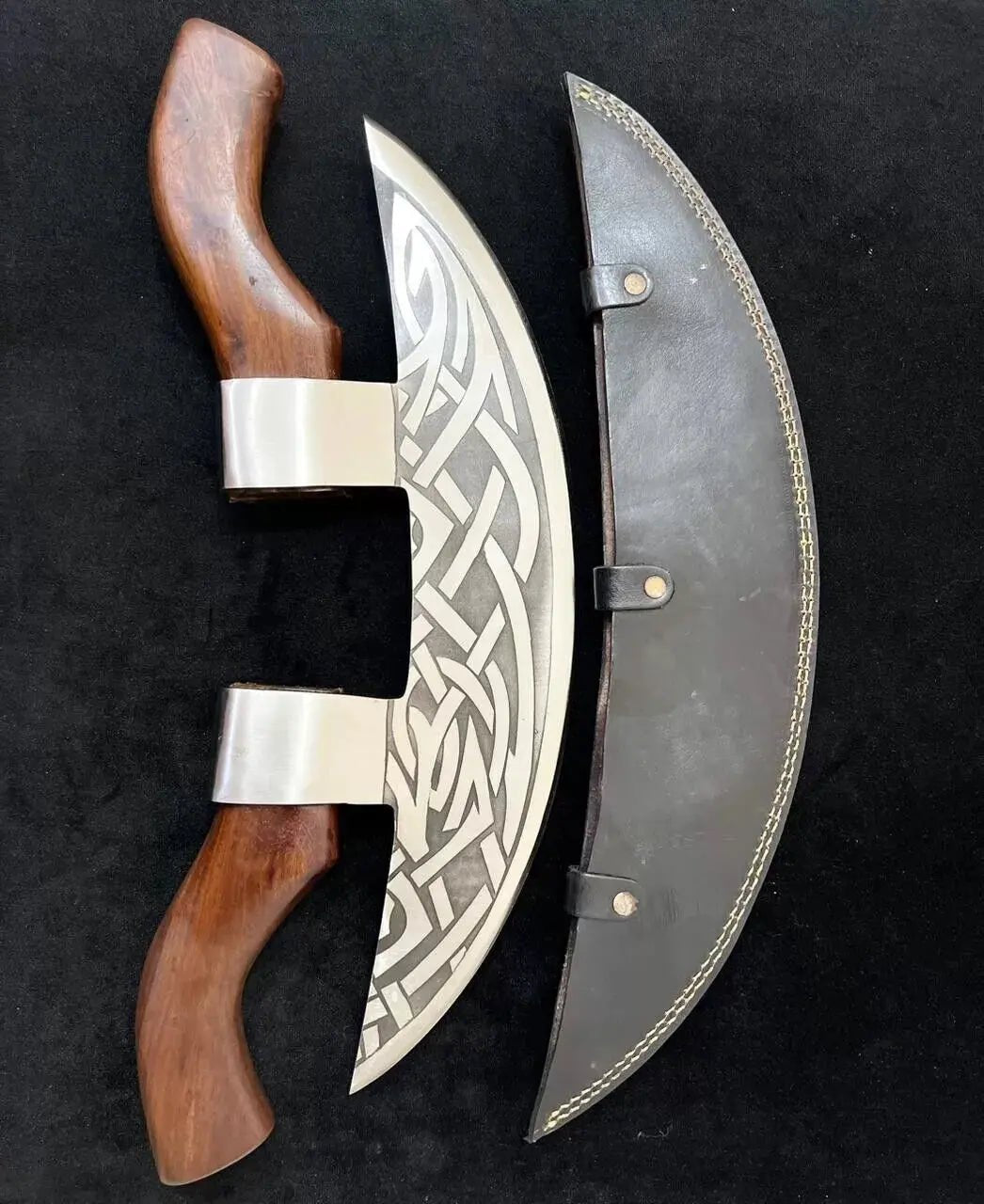 Pizza Cutter Axe – Best Pizza Cutter Gift for Him – Leather Sheath Included - Unique Blades Runner