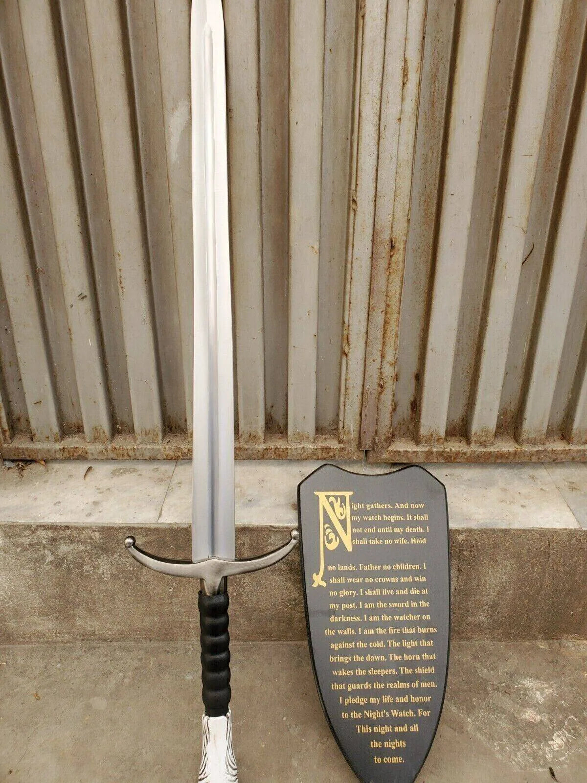 The Bastard Sword – Jon Snow Sword, From Game Of Thrones, With Wall Plaque Unique Blades Runner