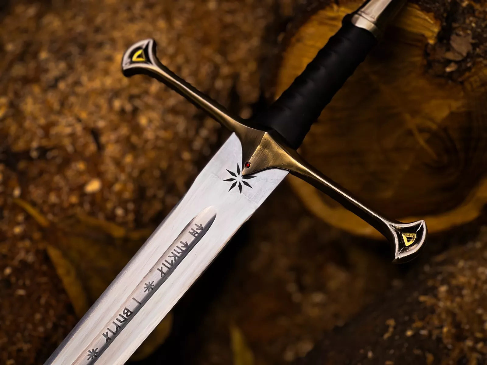 Anduril Sword Replica | Handmade King Elessar Sword Collectible | LOTR Sword Unique Blades Runner