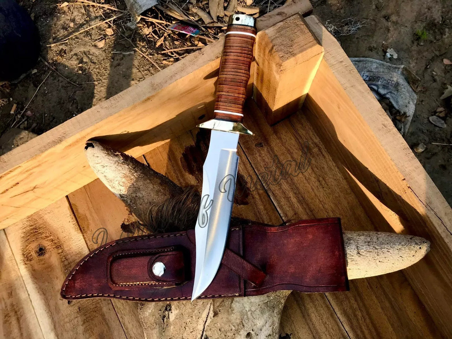 Custom Handmade D2 Tool Steel SOG Hunting Knife – Leather Handle & Sheath Unique Blades Runner