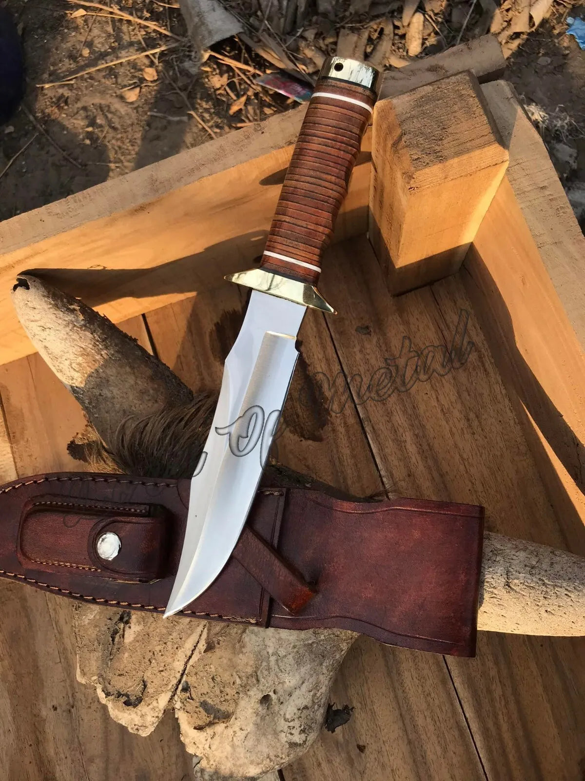 Custom Handmade D2 Tool Steel SOG Hunting Knife – Leather Handle & Sheath Unique Blades Runner
