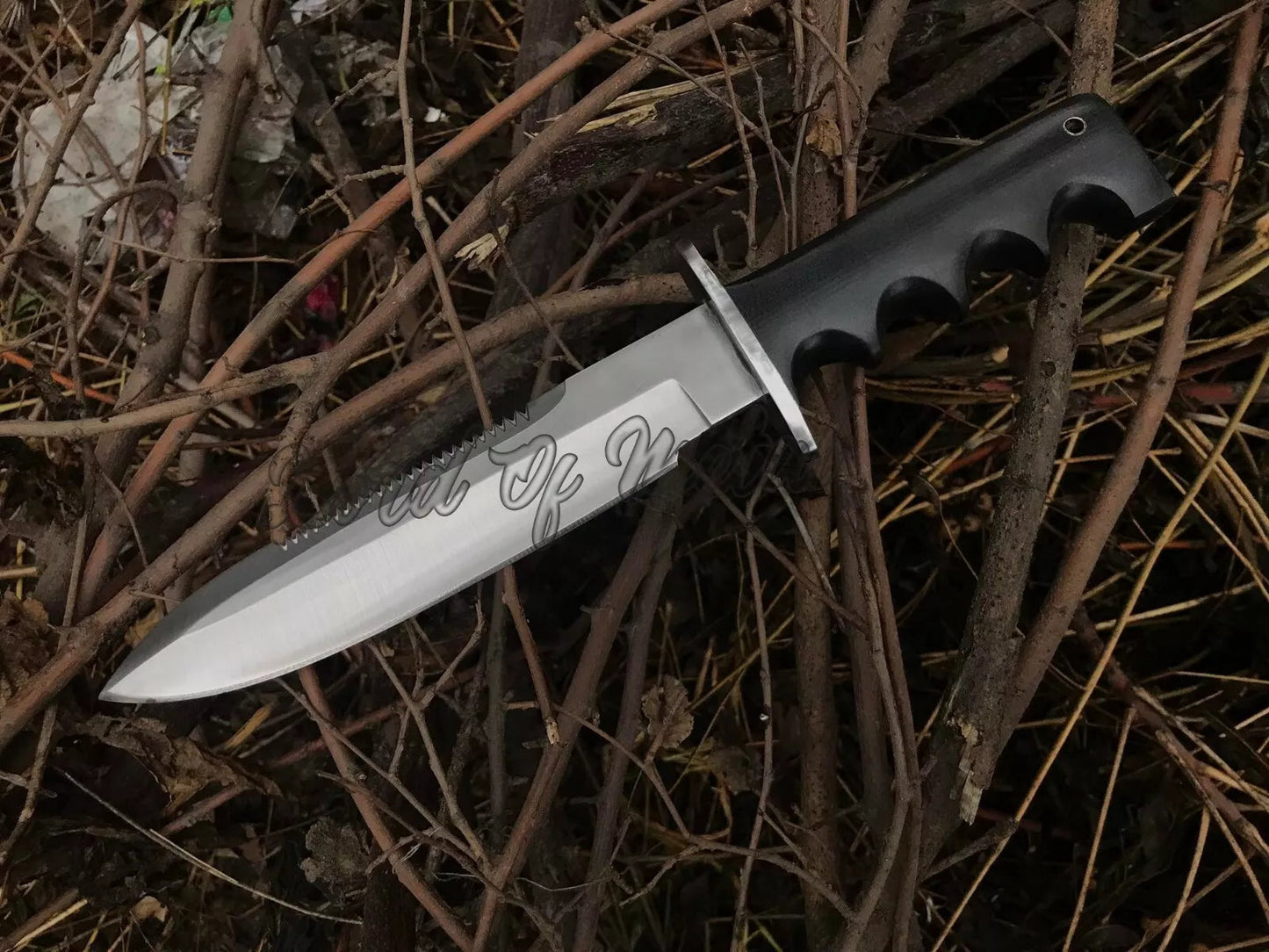 Full Tang D2 Steel Randall Hunting Knife – Handmade with Sheath Unique Blades Runner