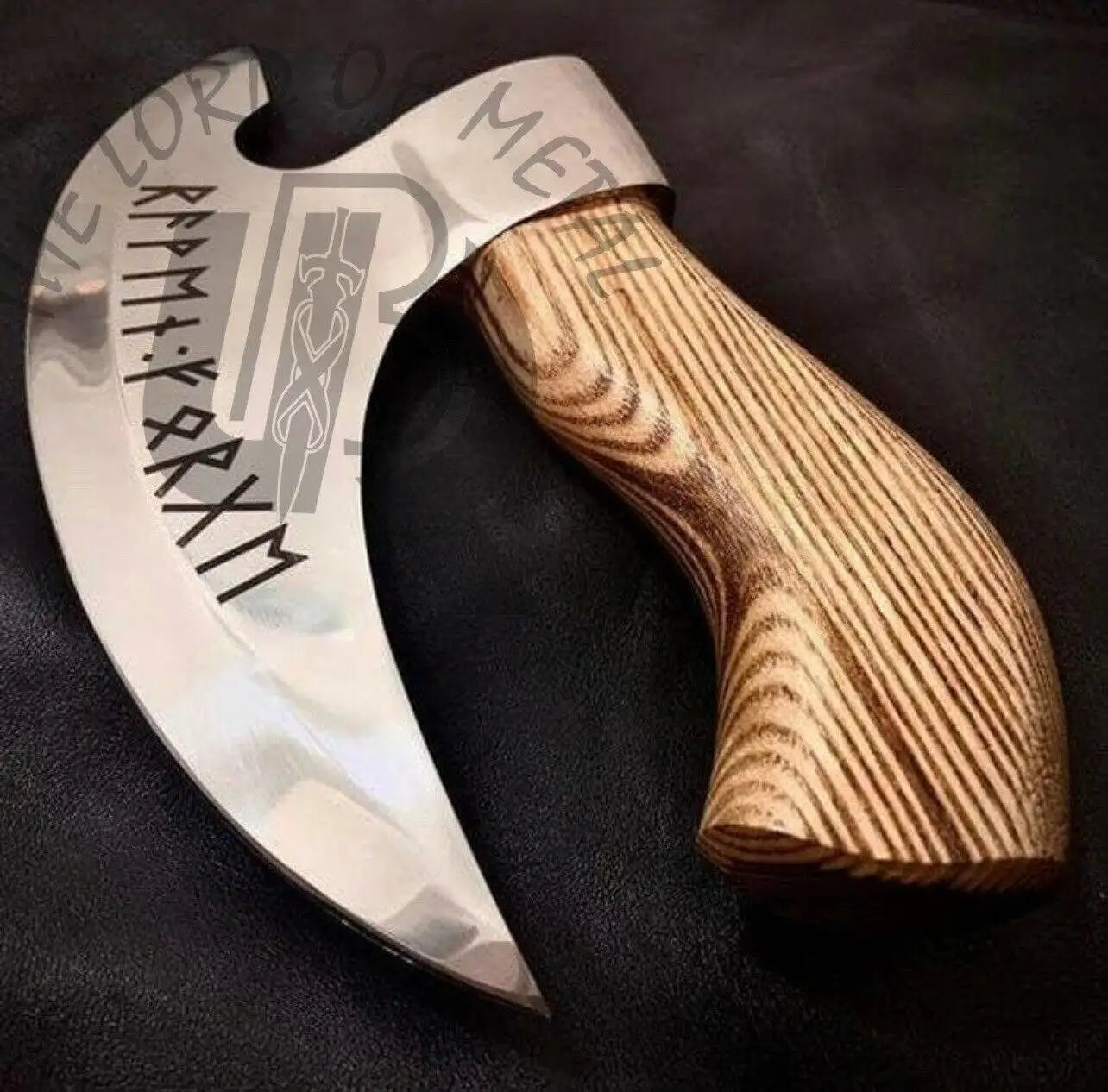 Handmade Viking Style Pizza Cutter Axe – Best Gift for Birthdays, Anniversaries, and Easter – Includes Leather Sheath Unique Blades Runner