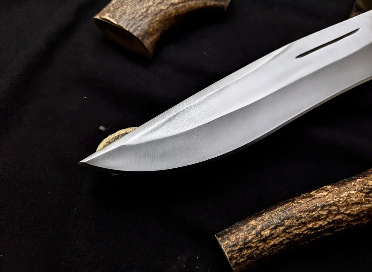 Seraphim Falls Bowie Knife Replica – Muela Magnum Stag Handle 26 - Unique Blades Runner