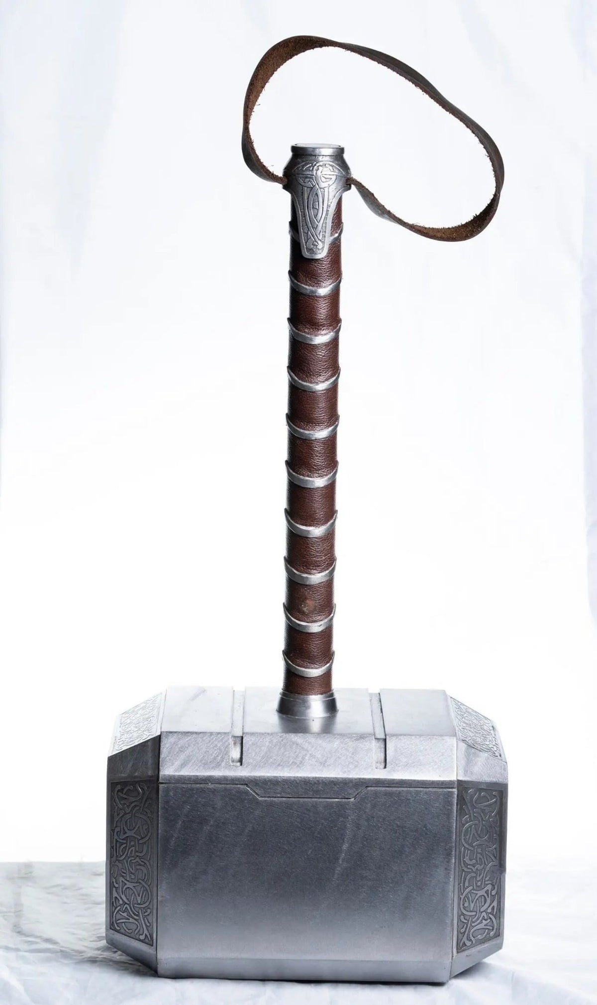 Thor Hammer Replica - From Thor - The Dark World - The Avengers 2 - Unique Blades Runner