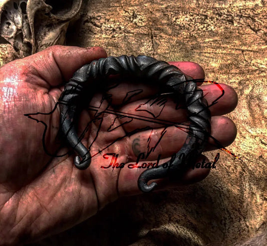 Viking Oath Ring Bracelet for Men – Hand Forged High Carbon Steel Bangle - Unique Blades Runner