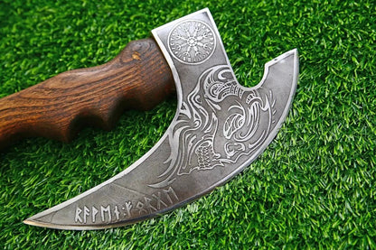 Viking Style Pizza Cutter Axe | Handmade Pizza Cutter | Best Gift for Him | Includes Leather Sheath - Unique Blades Runner