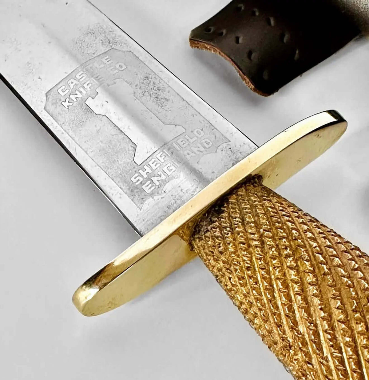 W.E. Fairbairn Signature Model, by Wm.(Castle Knife Company), WWII FS KNIFE - Unique Blades Runner